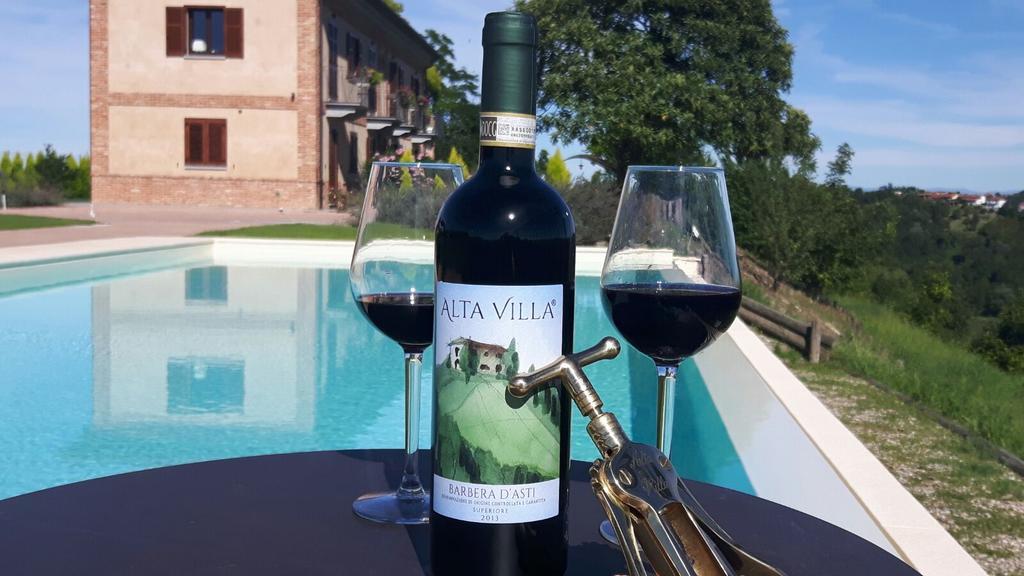 Alta Villa The Countryhouse Adults Only Boutique Bnb Vigliano d'Asti Екстер'єр фото
