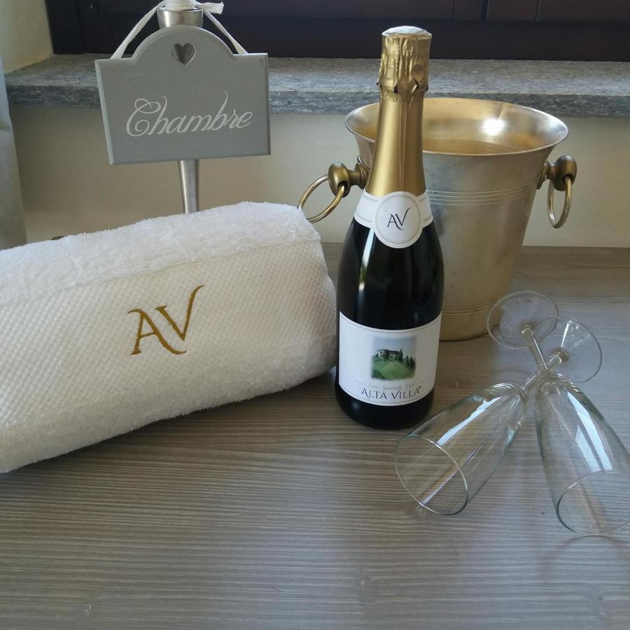 Alta Villa The Countryhouse Adults Only Boutique Bnb Vigliano d'Asti Екстер'єр фото
